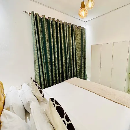 Diamond Crown - Studio Holiday Apartment In Dubai Marina المظهر الخارجي الصورة